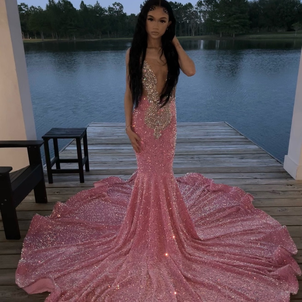 Stunning Pink Sequin Gown - image 2